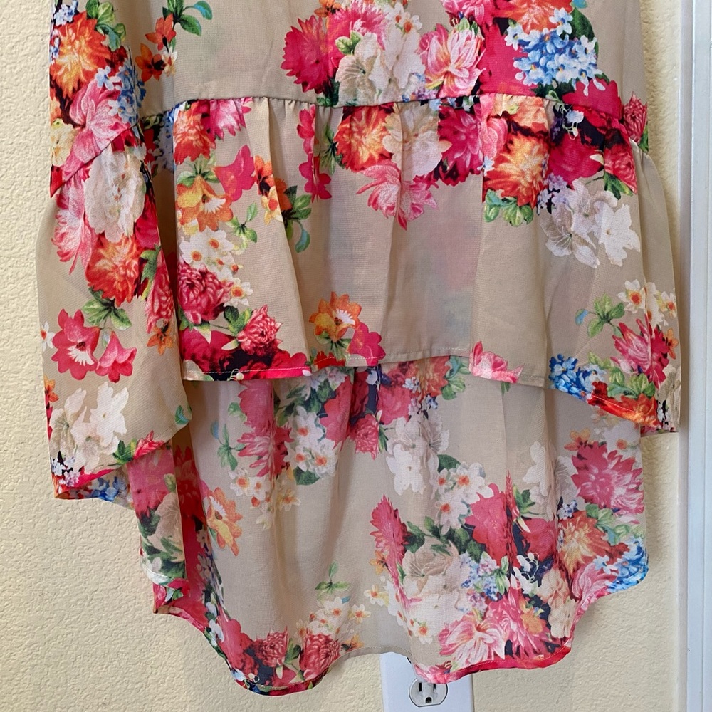 Floral High-Low Tank Top - Picture 3 of 7